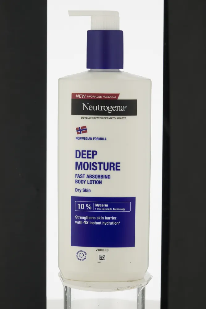 Neutrogena Norwegian Formula Deep Moisture Fast Absorbing Body Lotion 400ml